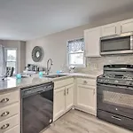 Modern Atlantic City House Walk To Beach!