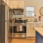 Bright Renovated 4Br 2Ba Atlantic City House Steps From Boardwalk
