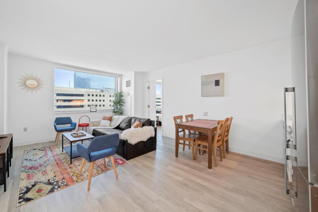 Cozysuites Two Bold Beachfront