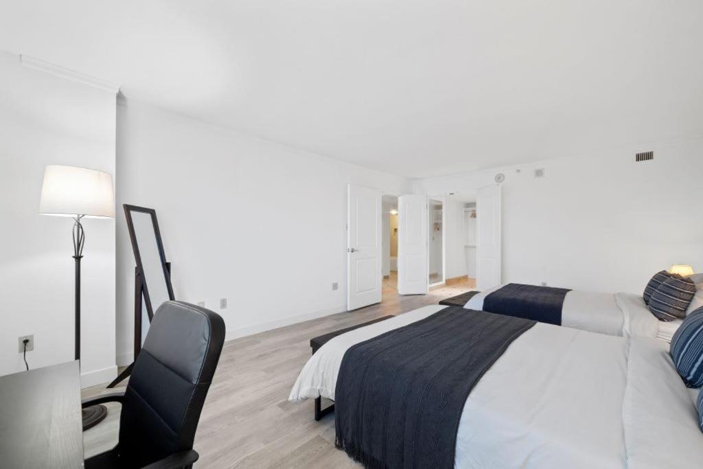 Sleep 6 Bold 1br 2ba Beachfront Cozysuites