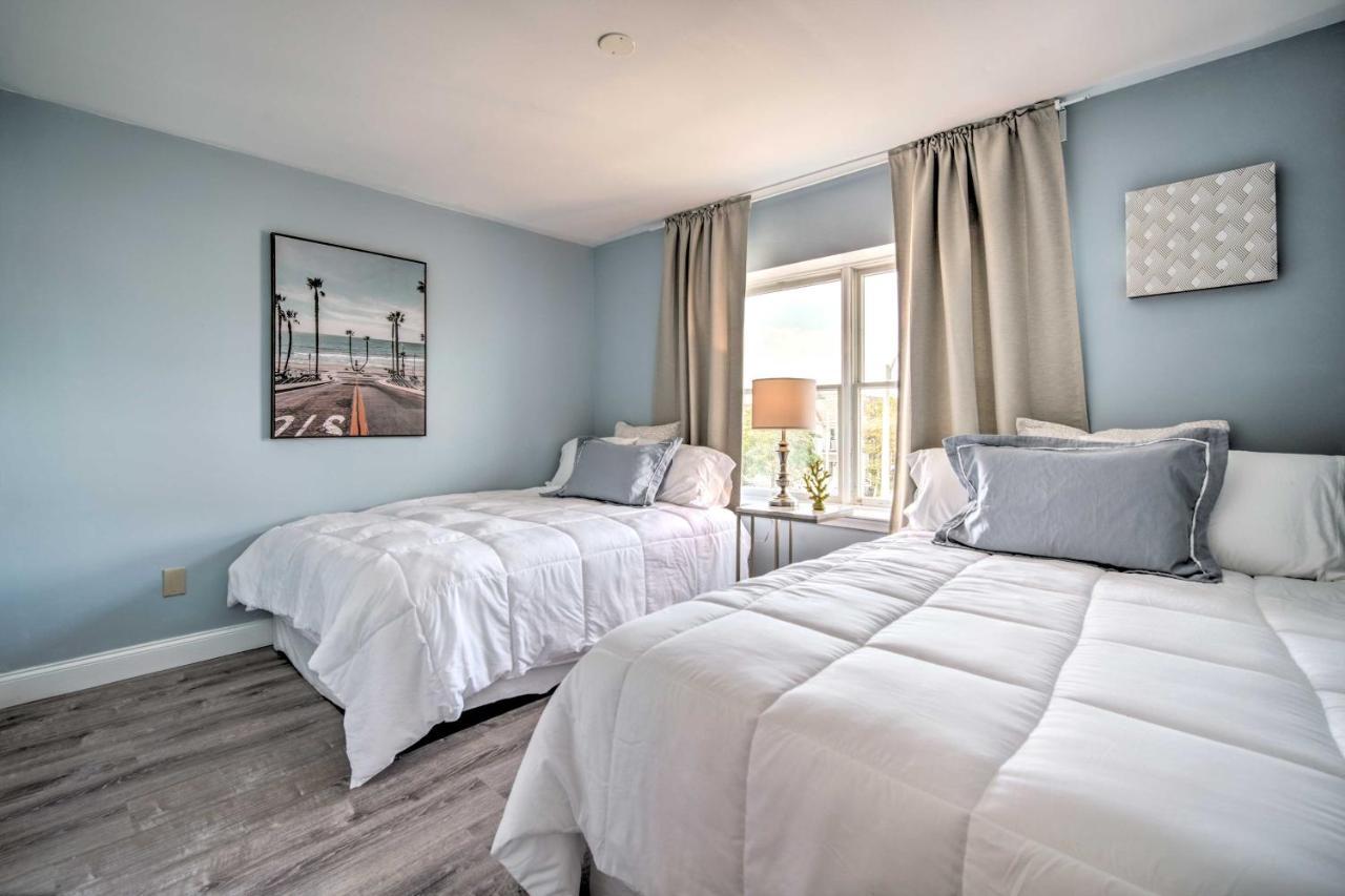 Modern House Walk To Beach! Holiday home