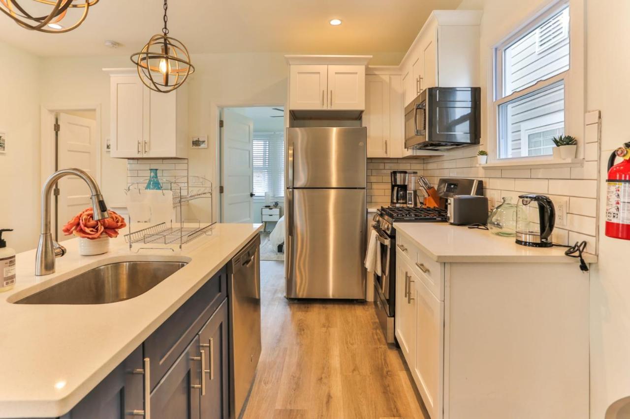 Holiday home Bright Renovated 4br 2ba Atlantic House Steps From Boardwalk Atlantic City