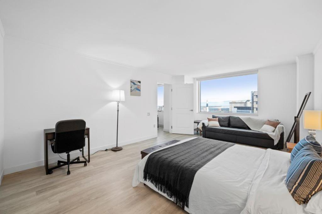 Two Modern On The Boardwalk By Cozysuites Apartment Atlantic City