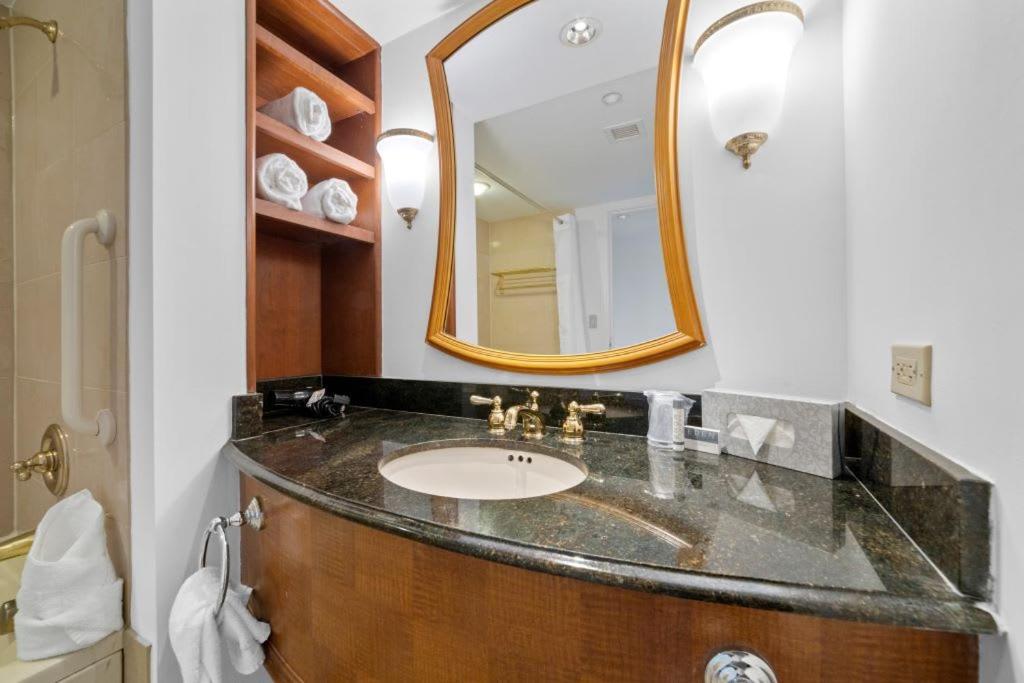 2br 3ba Beachfront In Town Cozysuites Atlantic City