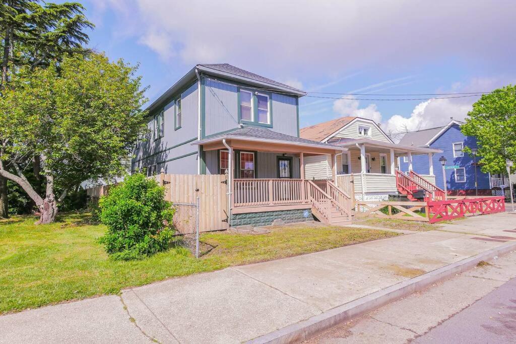 Vibrant Island - 3 Bedrooms And 2 Bathrooms Holiday home