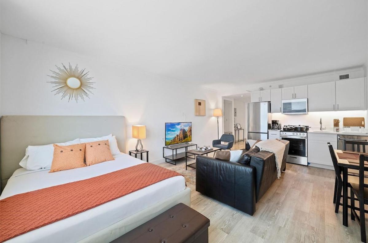Sleep 4 Stylish Boardwalk Cozysuites