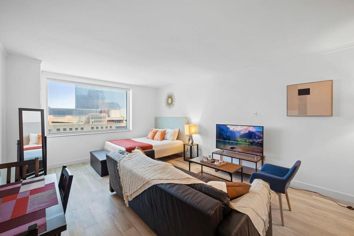 Sleep 4 Stylish Boardwalk Cozysuites Apartment *