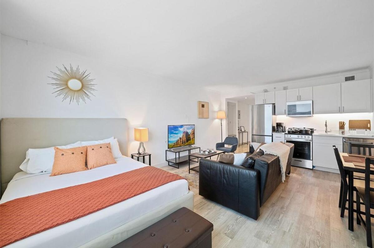 Sleep 4 Stylish Boardwalk Cozysuites Atlantic City