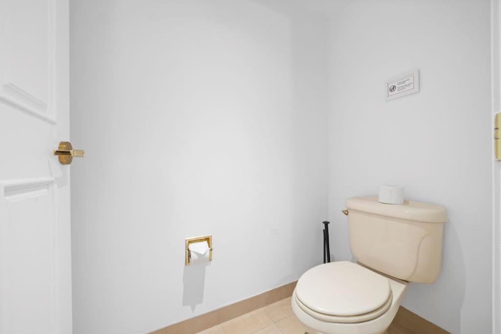 Boardwalk Cozysuites Beachfront 2br 3ba