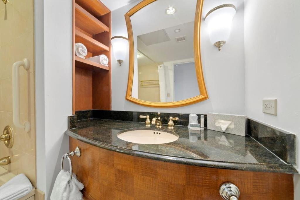 Boardwalk Cozysuites Beachfront 2br 3ba Apartment Atlantic City