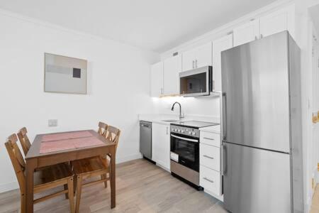 Apartment Cozysuites At Showboat Bold 2br 3ba Beachfront *