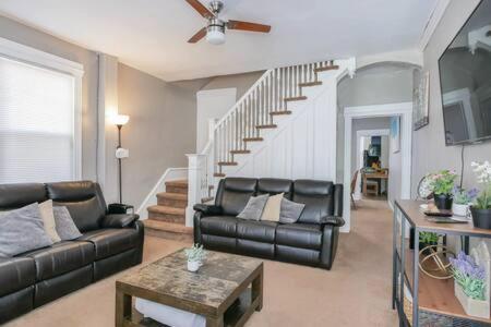 The Ocean Estate - Steps From And Ocean Holiday home Atlantic City