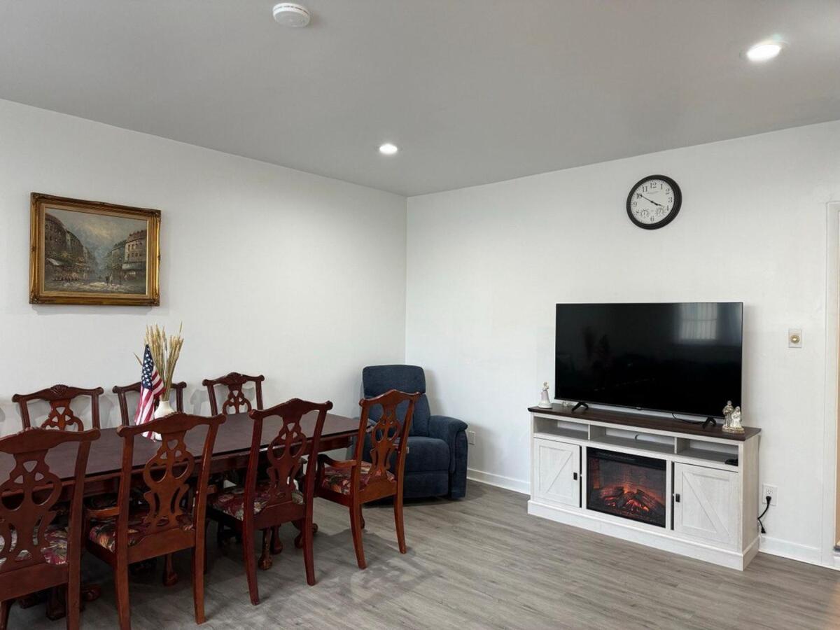 Kulyk Family In Ducktown Atlantic City, Nj Apartment *