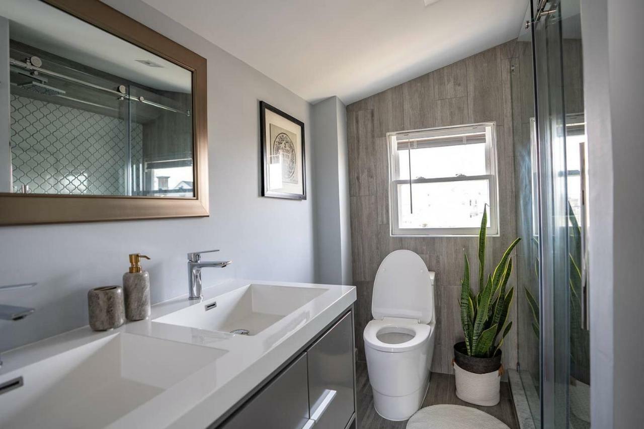 Holiday home Modern Luxury Family Getaway Near Casinos