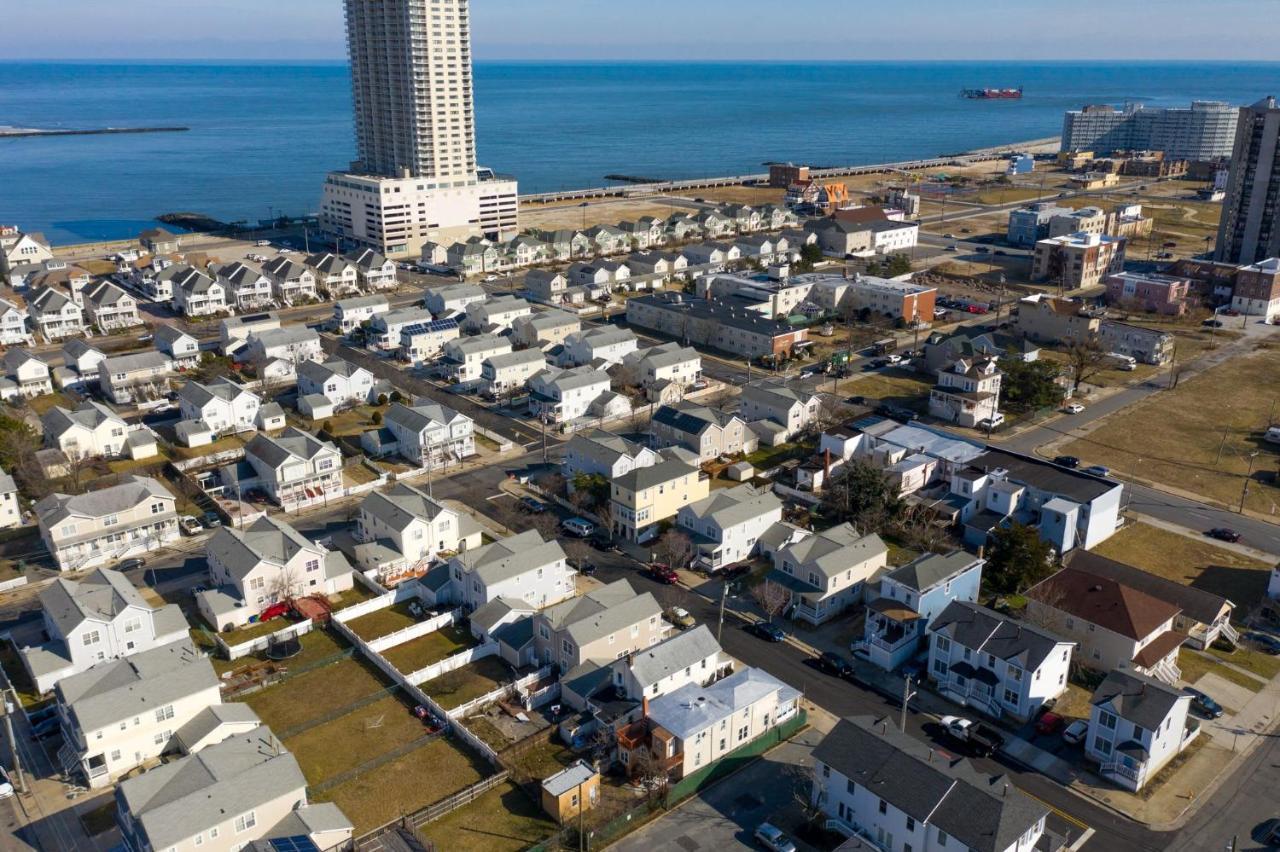 Bright Renovated 4br 2ba Atlantic House Steps From Boardwalk Holiday home *