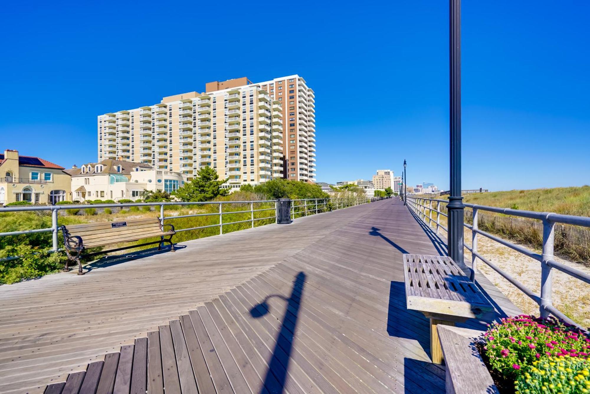 Idyllic Atlantic - 1 Block To